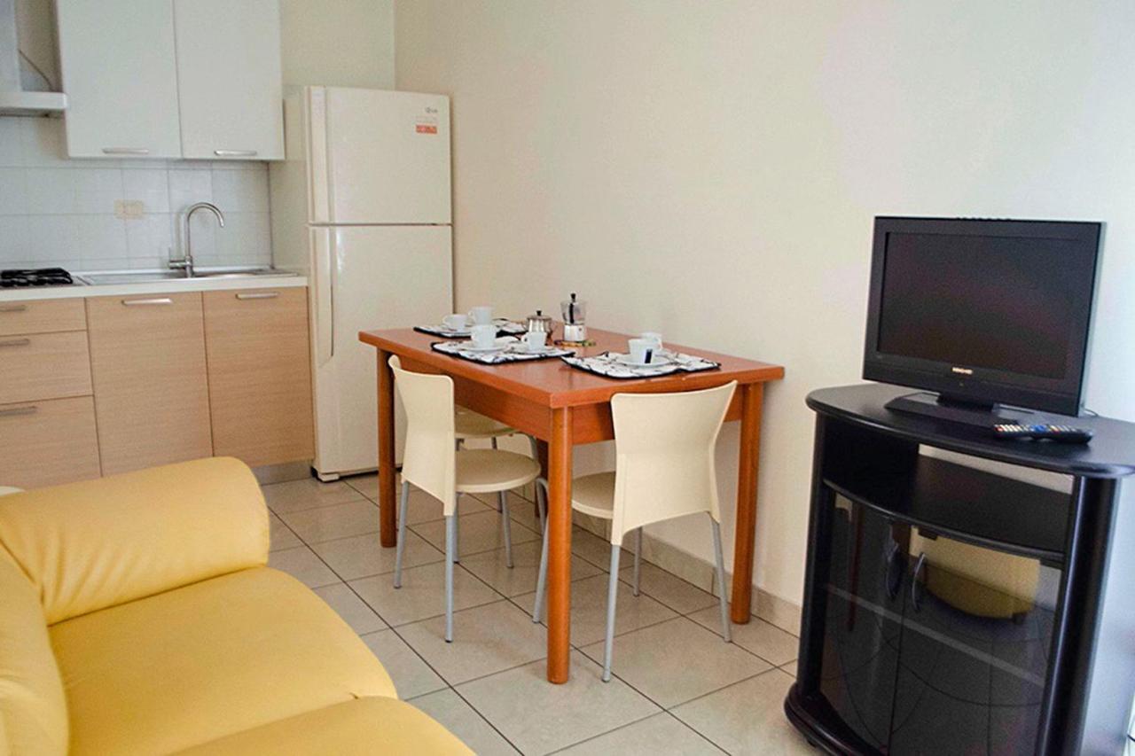 Residence Comfort Riccione Exterior foto