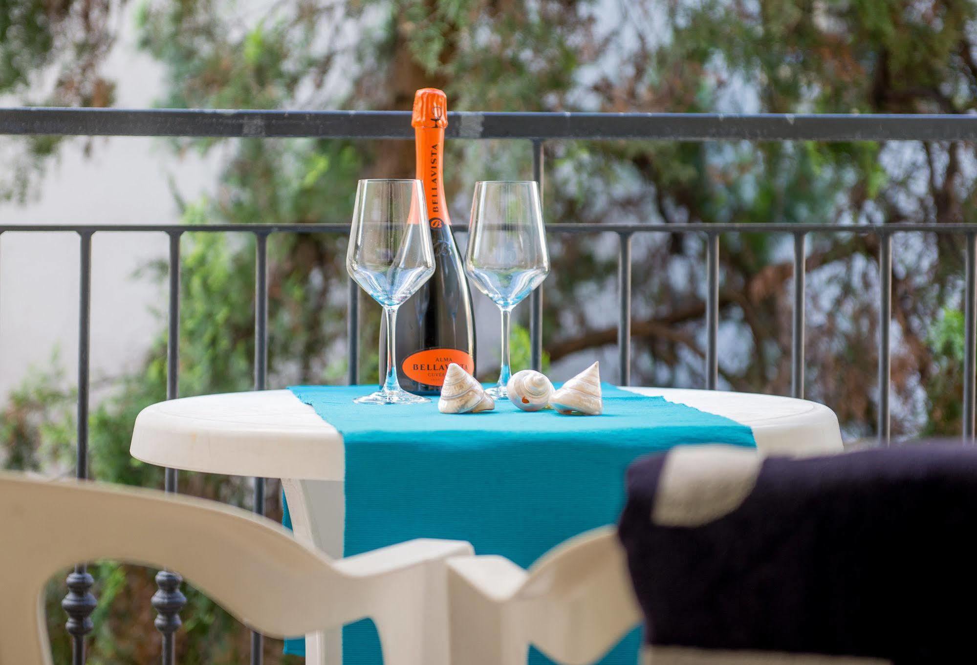 Residence Comfort Riccione Exterior foto