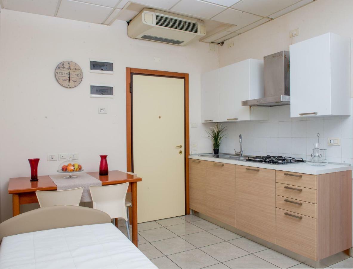 Residence Comfort Riccione Exterior foto