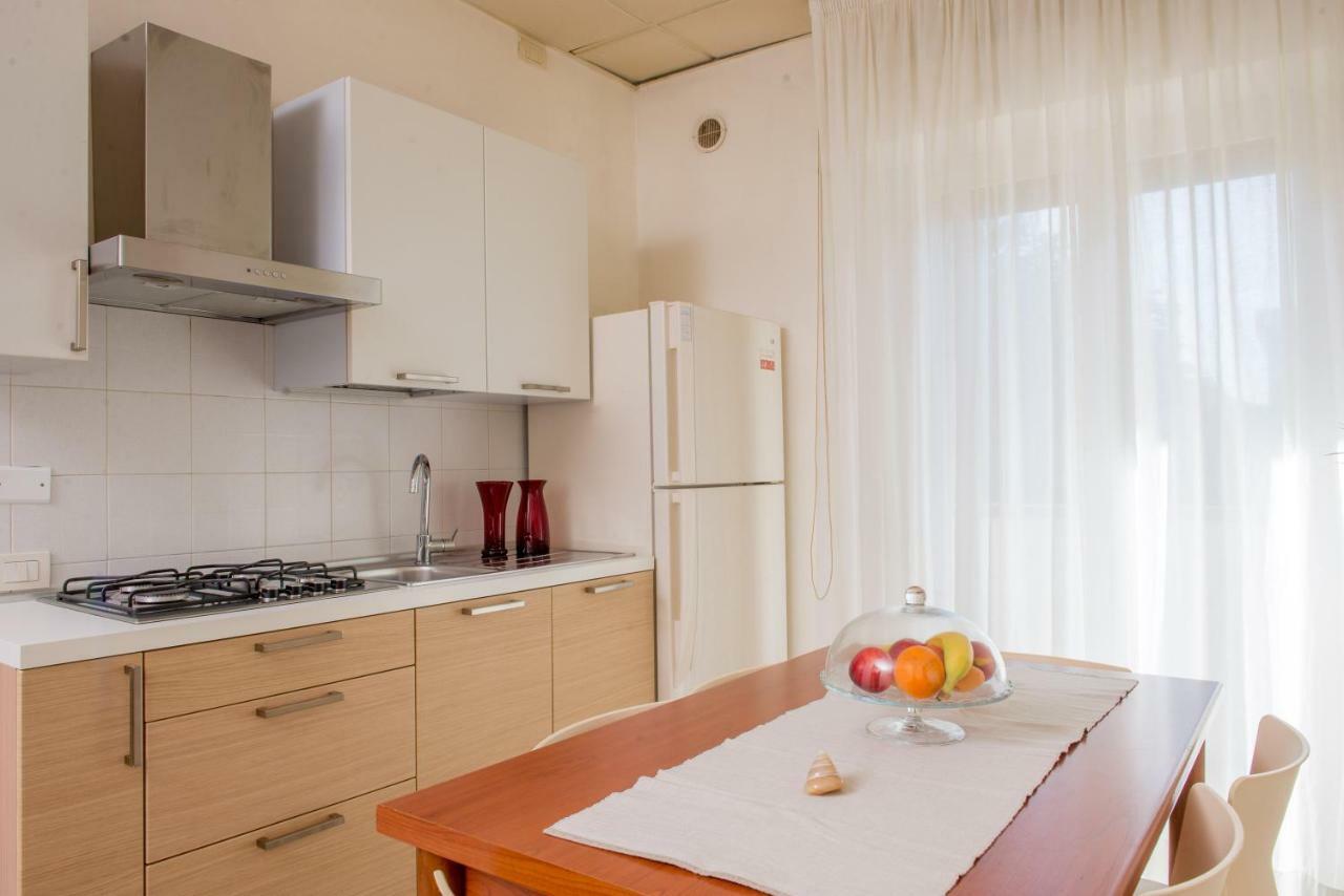 Residence Comfort Riccione Exterior foto