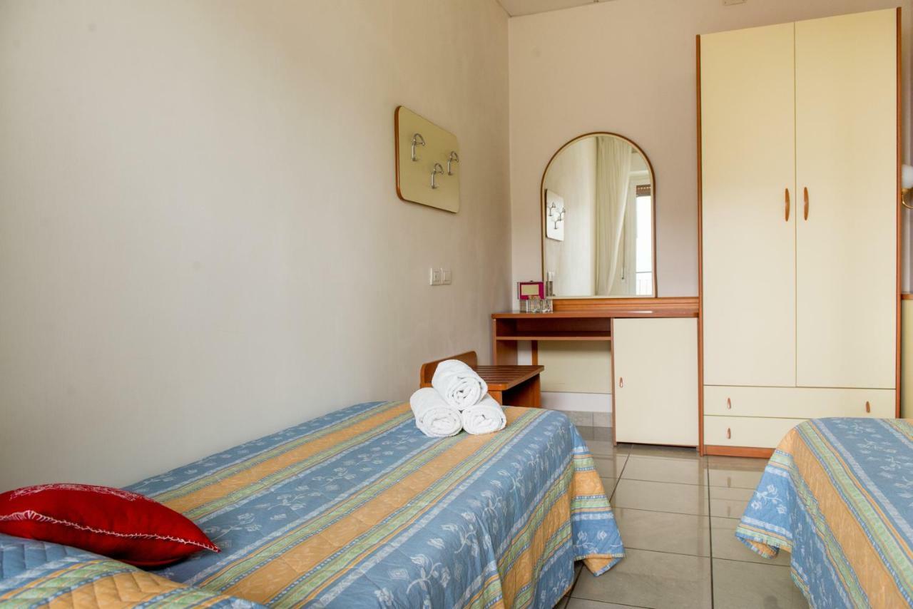 Residence Comfort Riccione Exterior foto