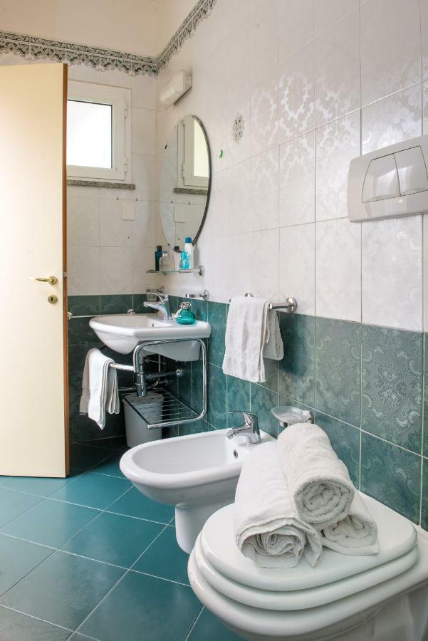 Residence Comfort Riccione Exterior foto